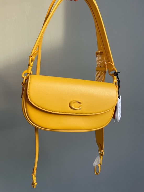 Coach Emmy Saddle Bag 23 Canary Yellow